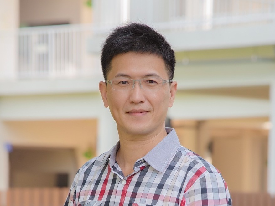 李宗緯校長